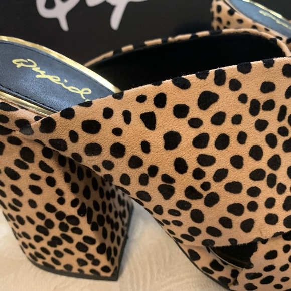 Leopard Suede Slides - Worn 1 time.  Size 8.5.  Very durable and sturdy. $24 - Picture 2 of 5